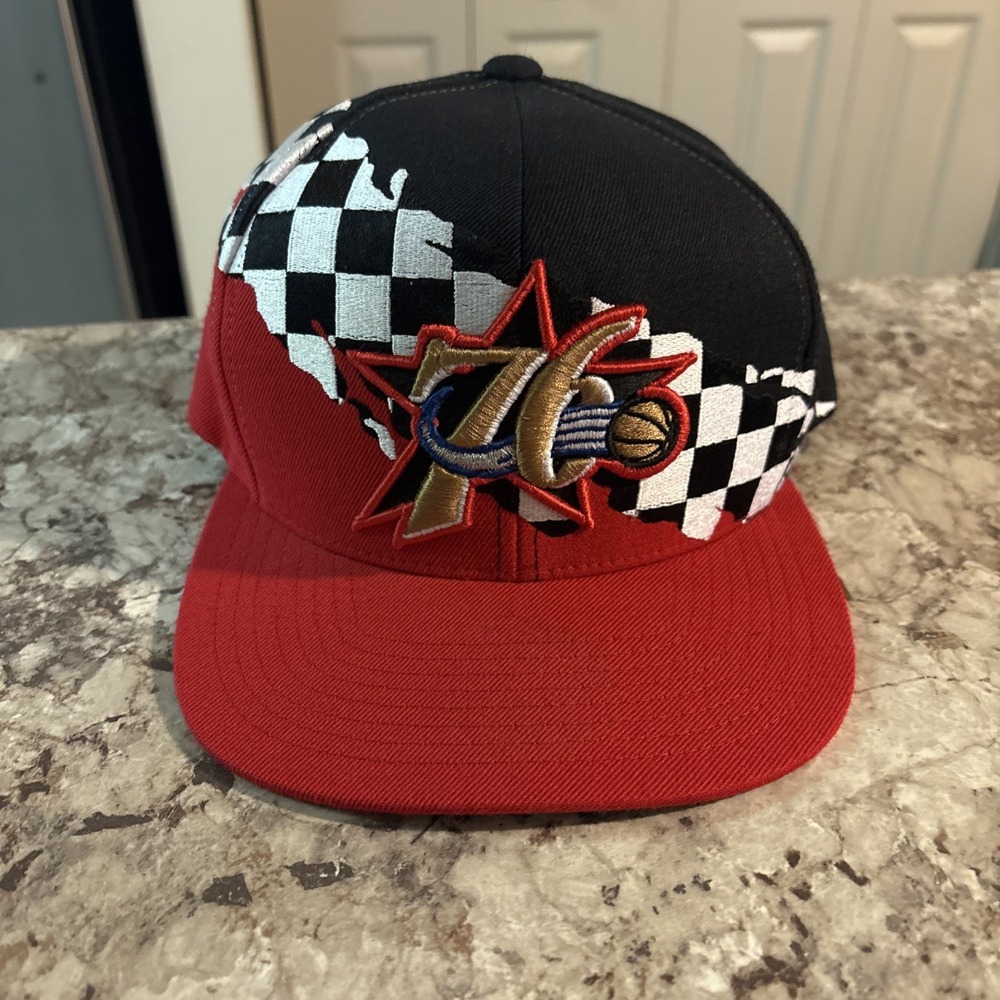 Mitchell & Ness Philadelphia 76ers Checkered Snapback Hat 2018‎ VGUC